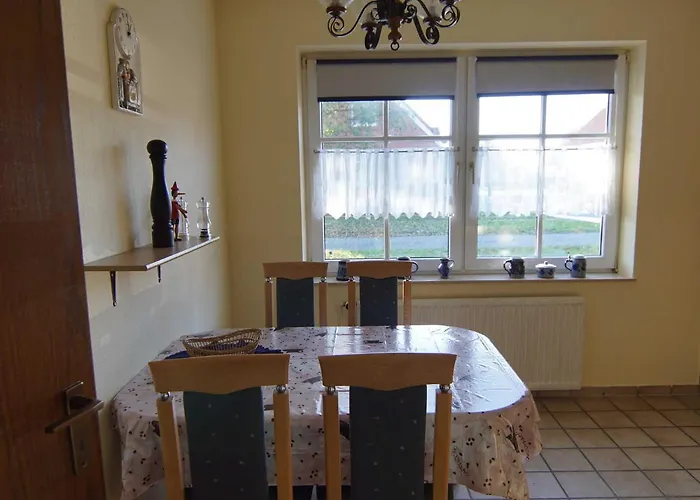 Achter'd Diek, 45183 * Jemgum